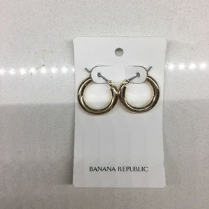 Banana Republic gold hoop earrings
